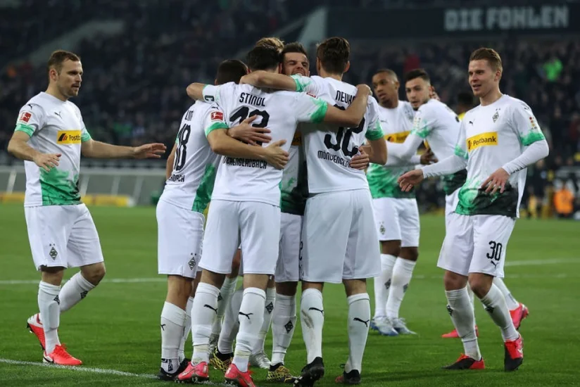 Borussiyanın futbolçuları koronavirusa görə maaşlarının azaldılmasına razılıq verdilər