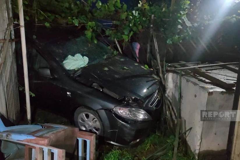 Xaçmazda minik avtomobilləri toqquşub, xəsarət alanlar var