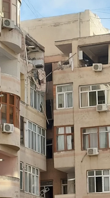 Bakıda yaşayış binasında partlayışın səbəbləri məlum olub, ölən və yaralananlar var - YENİLƏNİB-3