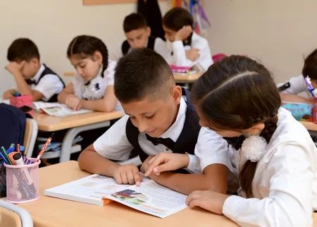 Bakı məktəblərində ilk dərslər vətənpərvərlik mövzularına həsr olunub