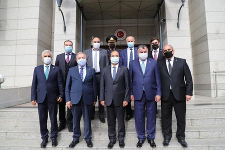 Dünya Axıska Türkləri Birliyinin sədri Türkiyənin Azərbaycandakı səfiri ilə görüşüb