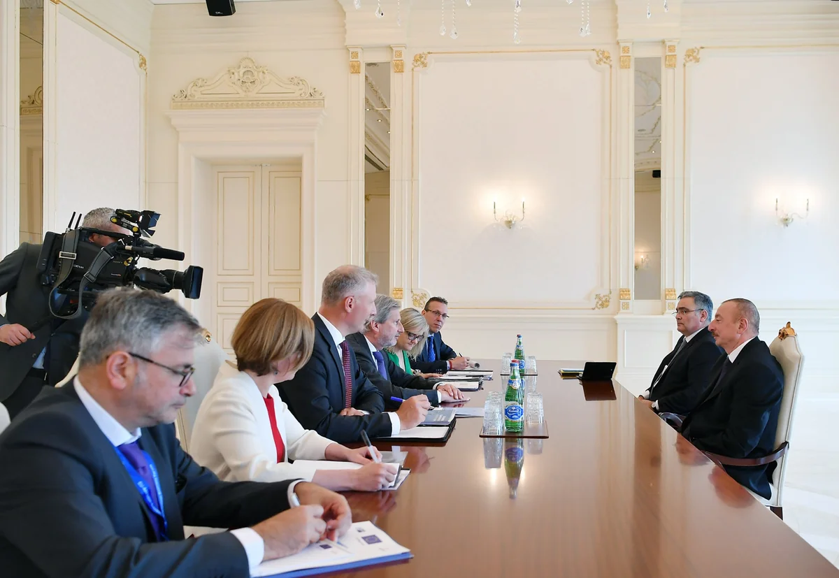 lham Aliyev receives EU Commissioner