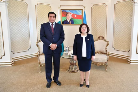 Azərbaycan və Pakistan parlament sədrlərinin görüşü olub