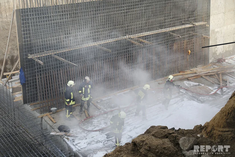 Пожар в бакинской новостройке локализован - ФОТО - ОБНОВЛЕНО