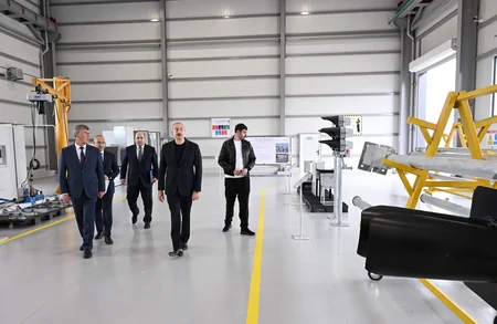 Президент Ильхам Алиев принял участие в открытии новых заводов в Агдамском промпарке