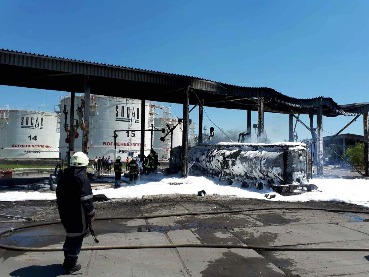 SOCAR Ukraine: Oil tanks not damaged, fire extinguished