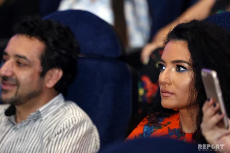 Türkiyənin tanınmış müğənnisi Bakıda filmə çəkilib