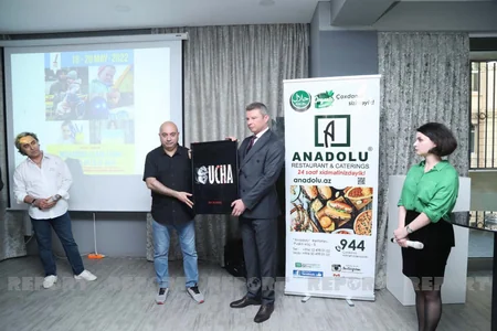 Bakıda “Müharibə uşaqlarına” xeyriyyə sərgisi açılıb
