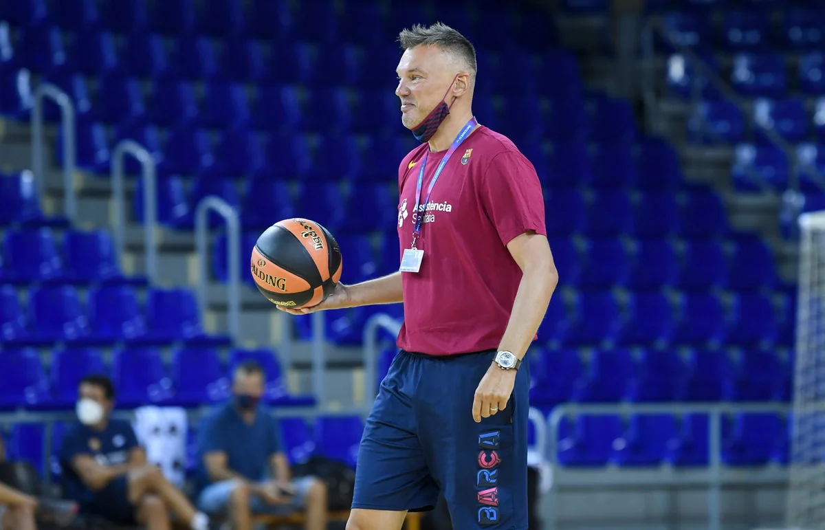 Barselonanın baş məşqçisində koronavirus aşkarlandı