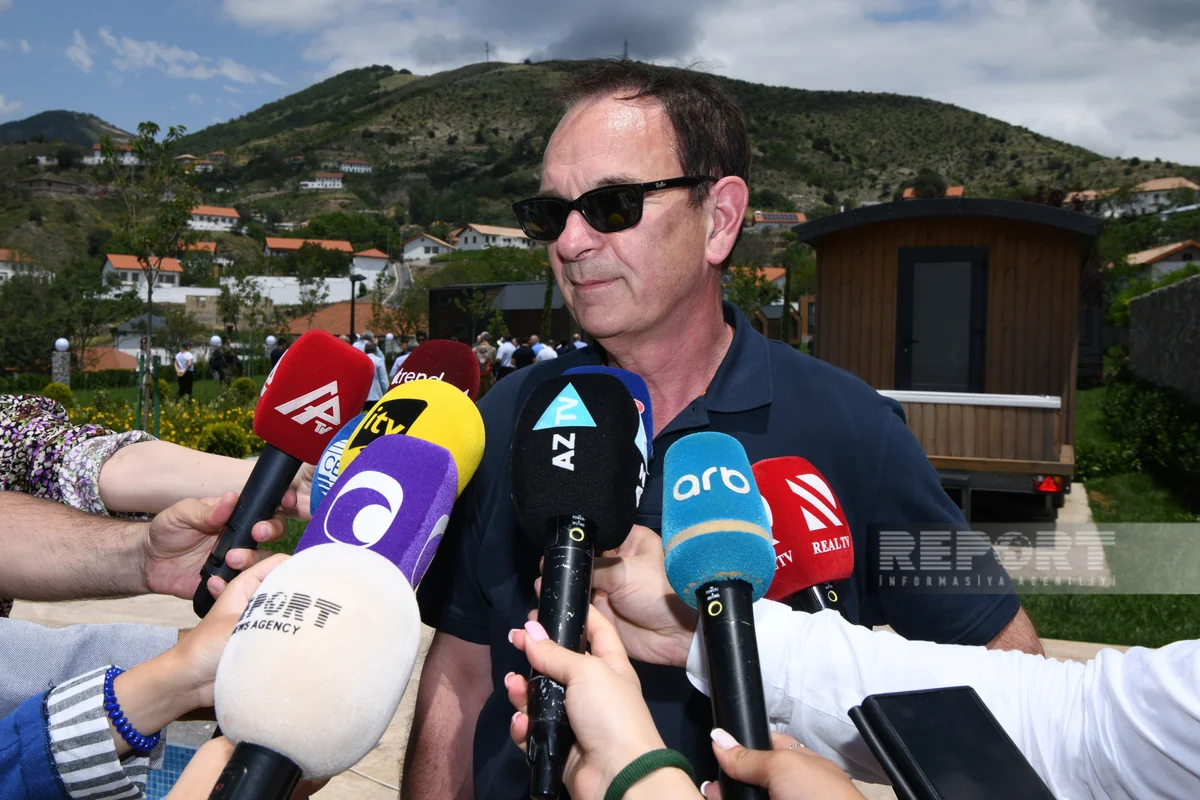 Hungarian journalist: IDPs will return to prosperous Karabakh