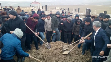 Tanınmış aşıq Vüqar Mahmudoğlu dəfn edilib - FOTO