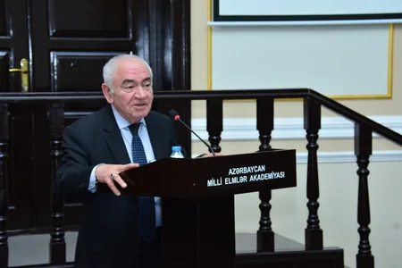 В Президиуме НАНА состоялось рабочее совещание под председательством Кемаледдина Гейдарова и Акифа Ализаде