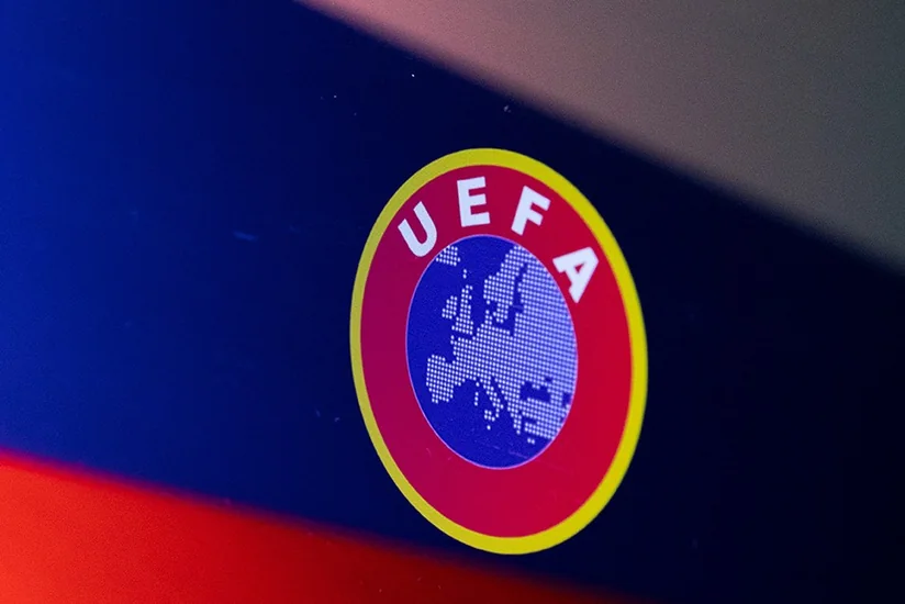 UEFA Putinlə bağlı şüarlara görə Fənərbağçaya intizam işi açıb