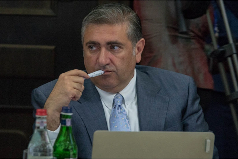 Ermənistanın sabiq naziri: Ölkəni çörək qıtlığı, bahalaşma təhlükəsi gözləyir