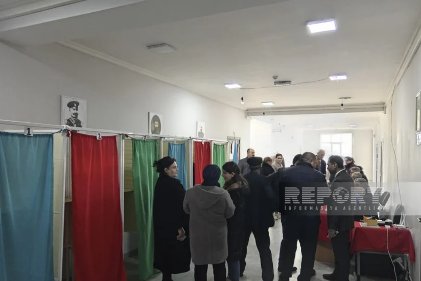 В Билясуваре и Джалилабаде наблюдается активность избирателей