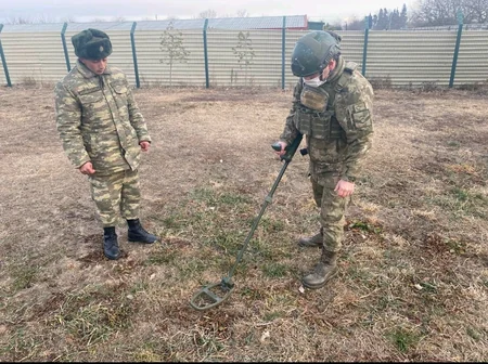 Turkish specialists hold training on mine action for Azerbaijani soldiers