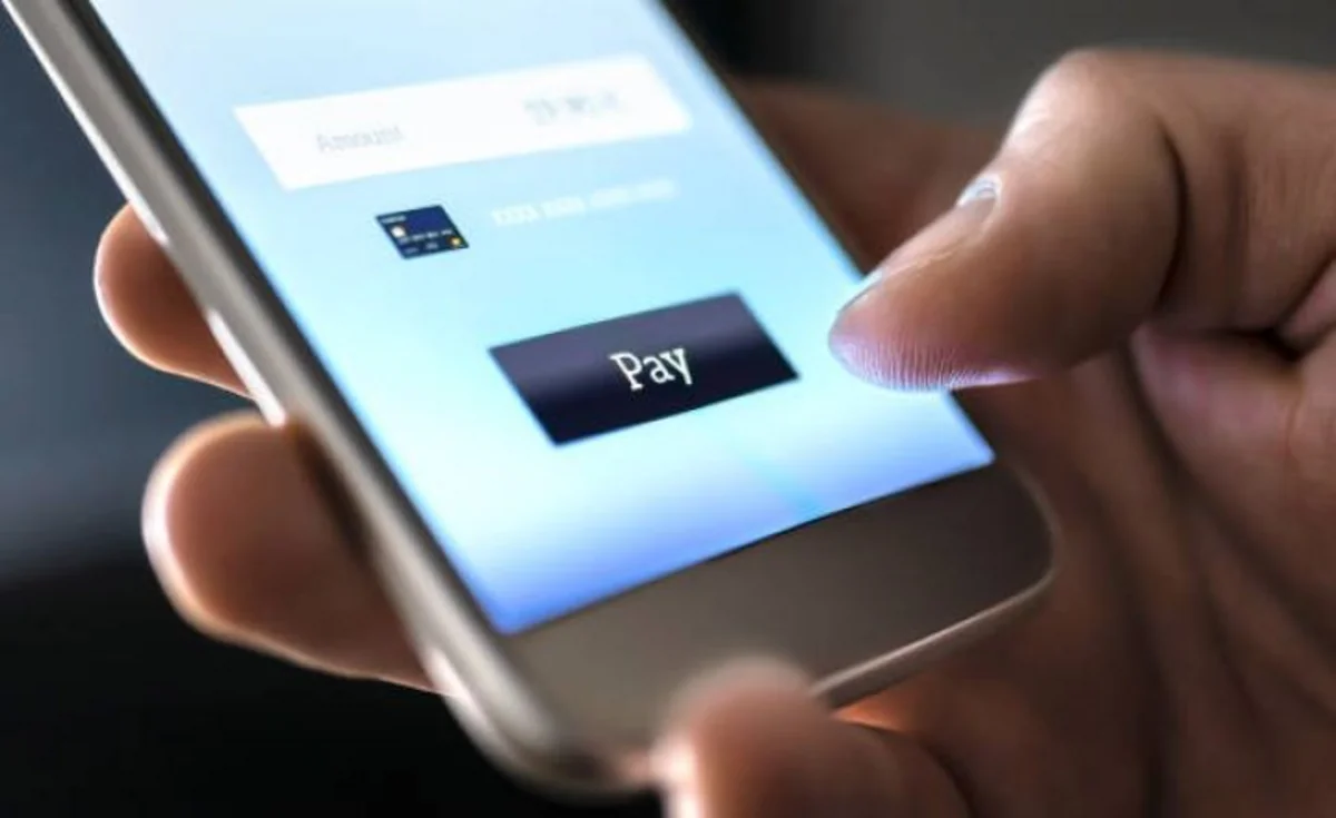 Azərbaycanda mobil bankçılıq vasitəsi ilə köçürmәlәr 2 dəfə artıb