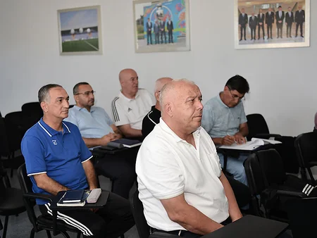 AFFA hakim-inspektorlara danışılmış oyunlarla bağlı seminar keçirib