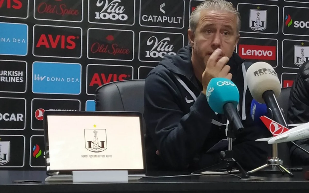 Laurentsiu Regekampf: Neftçidən ayrılmağı düşünmürəm