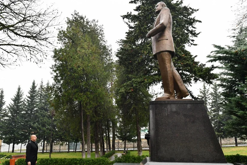 President Ilham Aliyev pays visit to Oghuz district