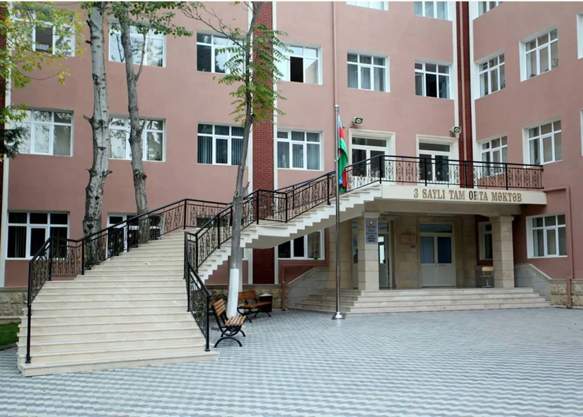 Bakıda direktorun müəllimləri məktəbə buraxmaması məsələsinə aydınlıq gətirilib