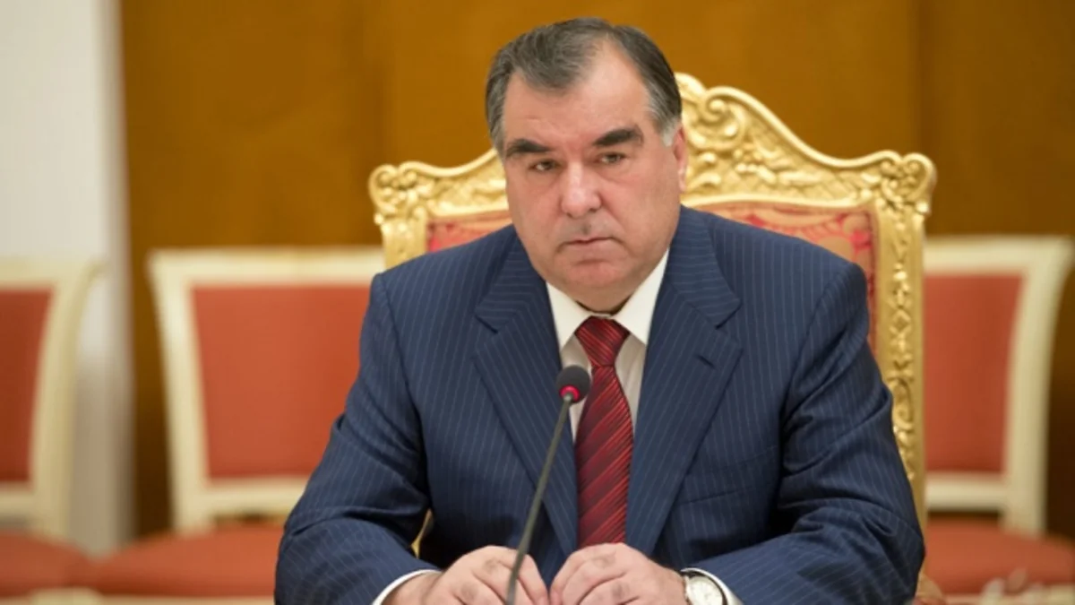 Tajik parliament adopts changes to constitution for president to rule for life