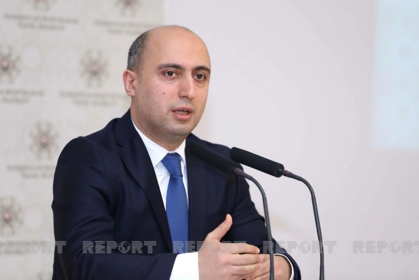 Emin Əmrullayev: 1 500 məktəbin bağlanacağı ilə bağlı yayılan xəbərlər həqiqəti əks etdirmir