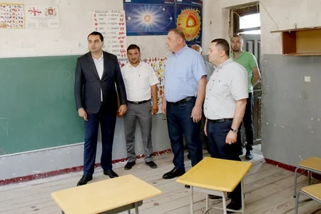 Gürcüstanda azərbaycanlıların yığcam yaşadığı rayonda 7 yeni məktəb tikiləcək