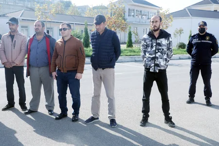 “Azəriqaz” Novxanı kəndində sahibkarlar və abonentlərin problemlərini dinləyib