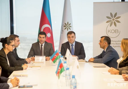 Kiçik və Orta Biznesin İnkişafı Agentliyi ilə AMOR arasında memorandum imzalanıb
