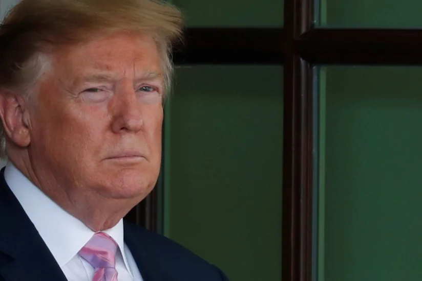 Donald Tramp aktyor Şon Konnerini təbrik edib