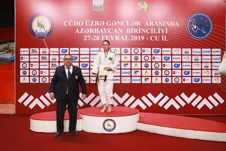 Gənc cüdoçular arasında Azərbaycan birinciliyinin ilk qalibləri müəyyənləşib