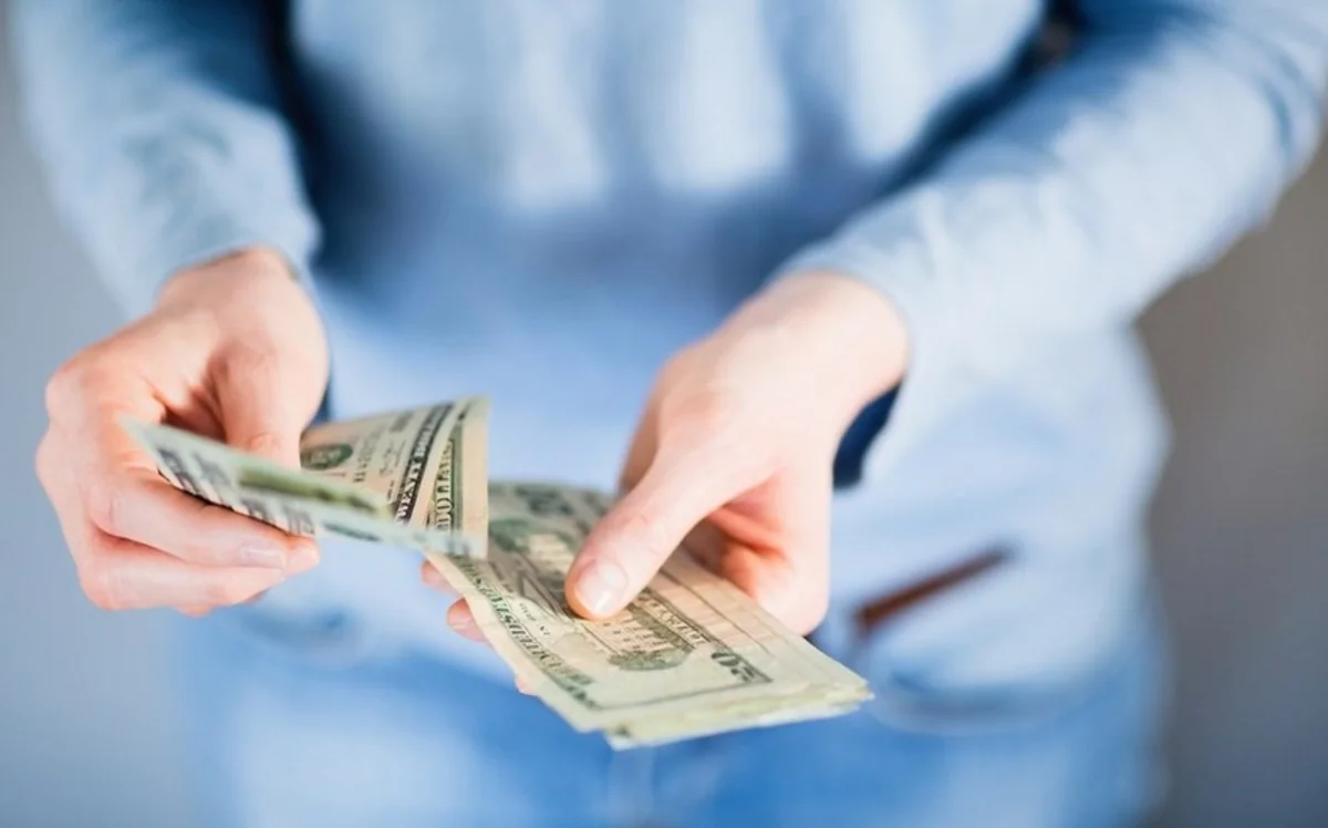 Remittances from France to Azerbaijan jump nearly 90%