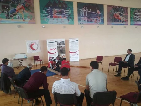 Məcburi köçkünlər ilk yardım üzrə təlimə cəlb olunublar