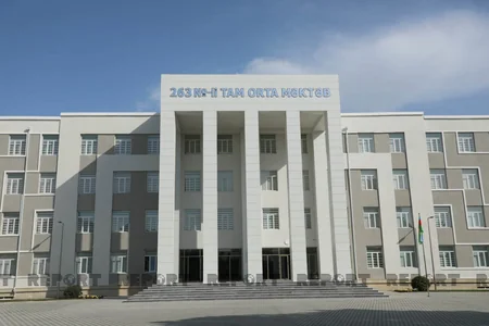 Bakıda sökülərək yenidən tikilən məktəbin açılışı olub