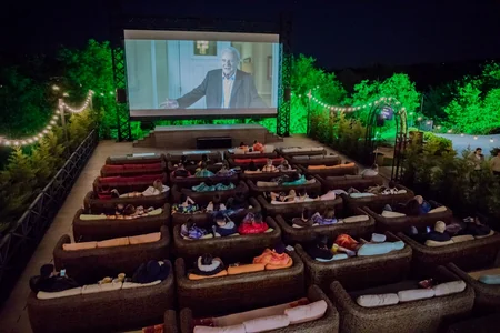 “CinemaPlus” açıq havada yay kinoteatrını yenidən açıb