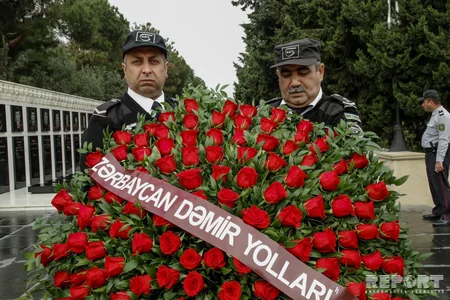 Azərbaycanda dəmir yolu işçilərinin peşə bayramı qeyd olunub - FOTO