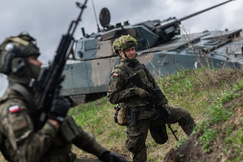 Poland to send more troops to its eastern borders