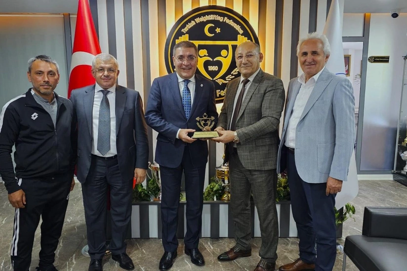 AAF prezidenti türkiyəli həmkarı ilə görüşüb