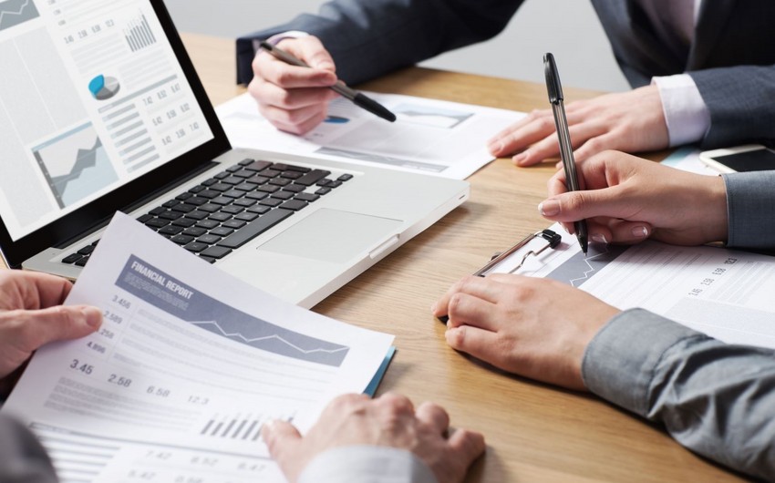 Maliyyə Monitorinqi Xidməti auditor seçir
