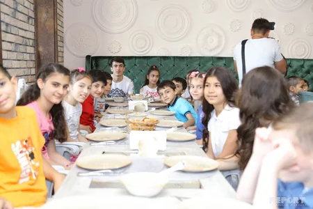Bakıda valideyn himayəsindən məhrum olunmuş uşaqlar üçün şənlik keçirilib