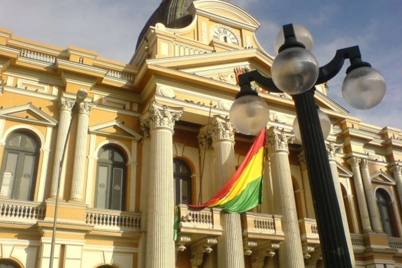 Boliviya Venesuelada dövlət çevriliş cəhdini pisləyib