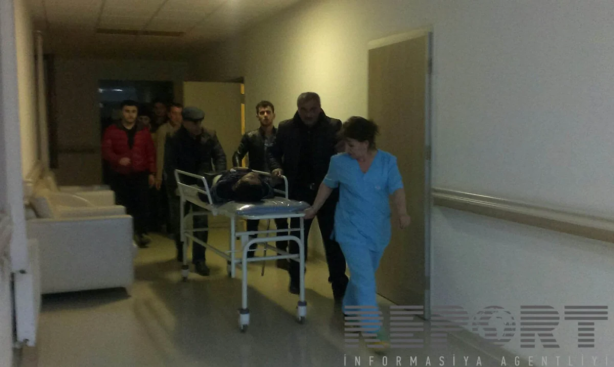 Lənkəranda avtomobil su kanalına aşıb, 5 nəfər xəsarət alıb - FOTO