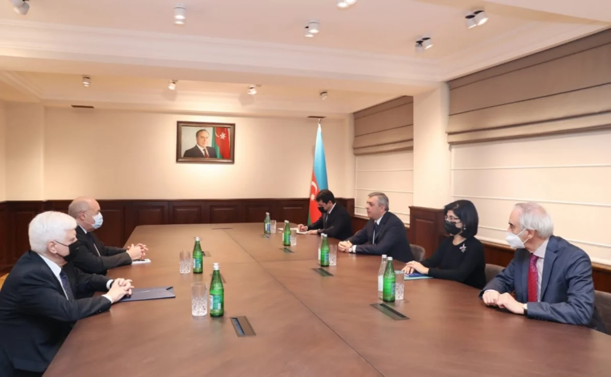 Prezident Administrasiyasının rəhbəri Putinin xüsusi nümayəndəsi ilə görüşüb