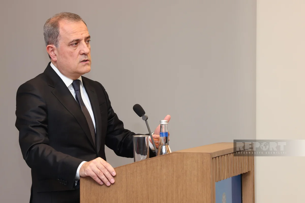 Bayramov Antalyada Mirzoyanla görüşünü məhsuldar adlandırıb