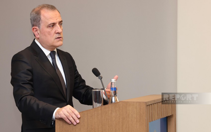 Bayramov Antalyada Mirzoyanla görüşünü məhsuldar adlandırıb