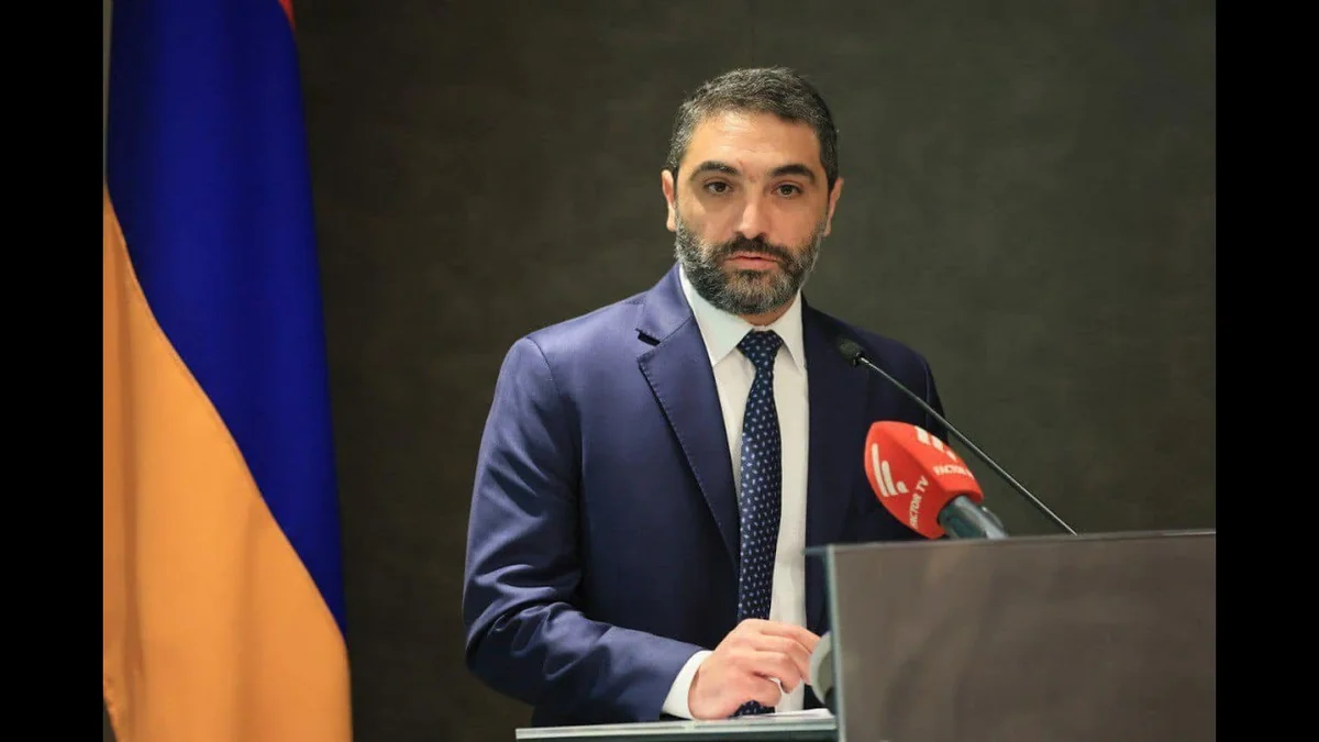 Armenian president dismisses environment minister