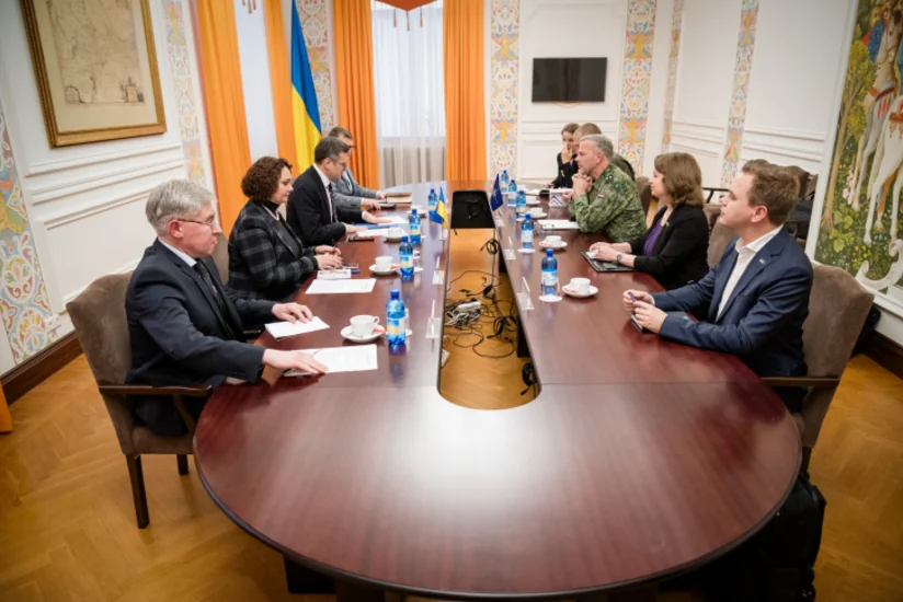 Украина и НАТО обсудили военно-промышленную кооперацию
