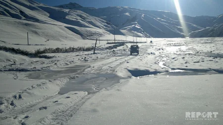 Qudyalçay çayı donub - FOTOREPORTAJ