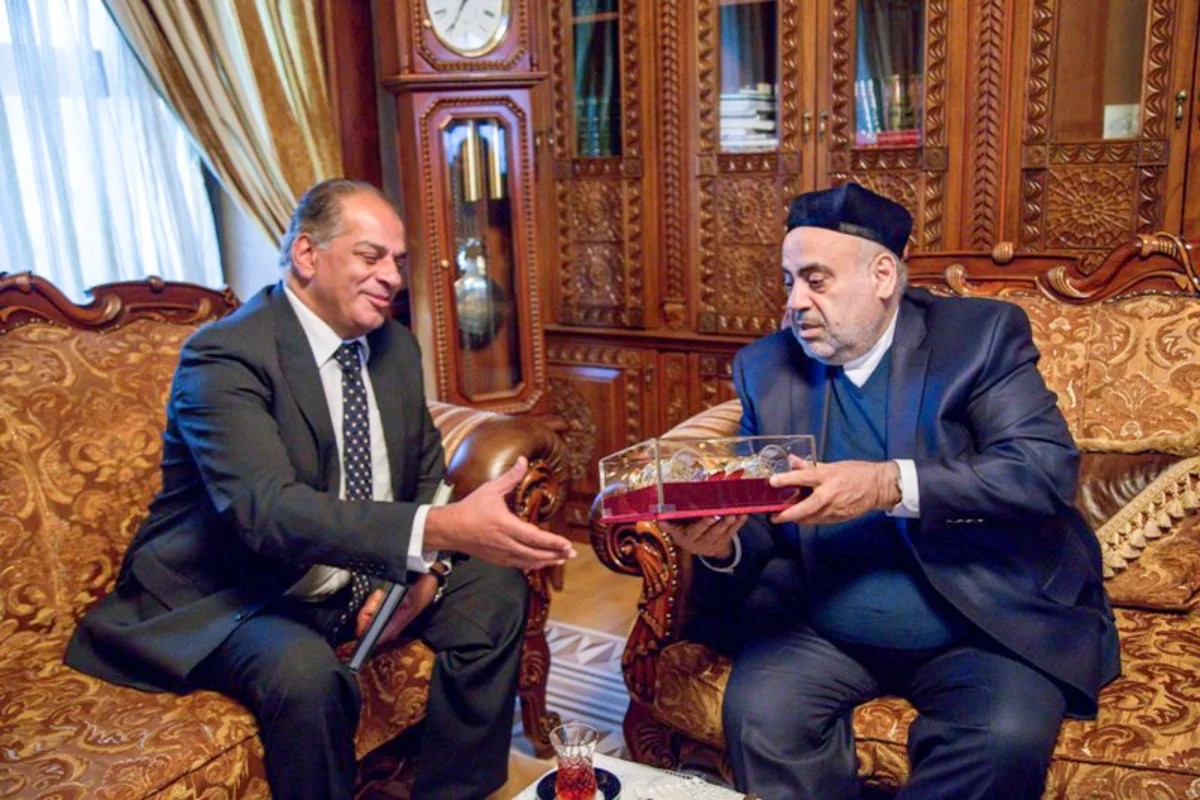 Allahşükür Paşazadə Misirin Azərbaycandakı səfiri ilə görüşüb